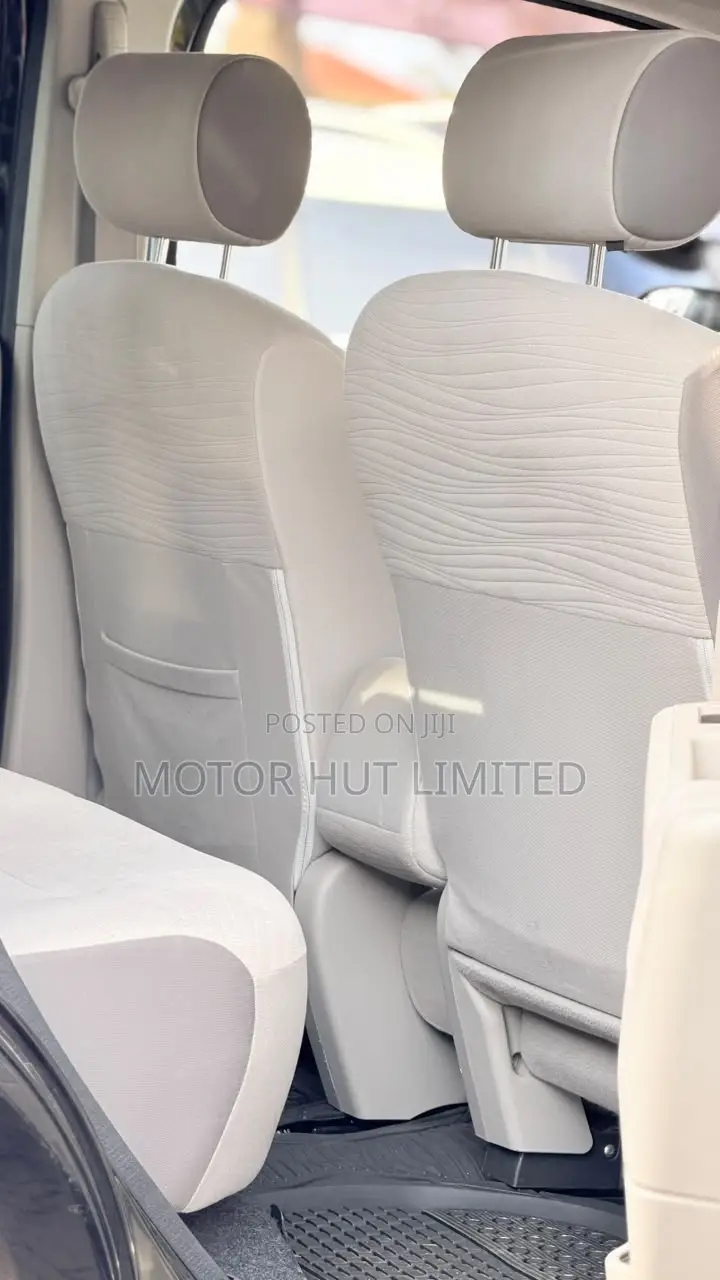 Nissan Cube 2017 Brown