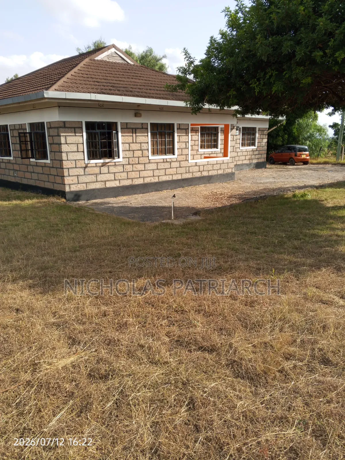 4bdrm Bungalow in Juno, Junction for sale