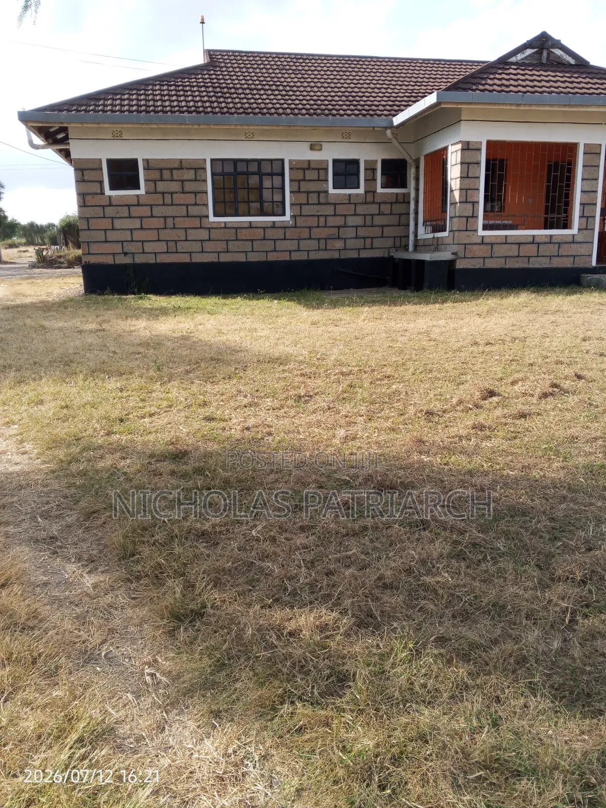 4bdrm Bungalow in Juno, Junction for sale