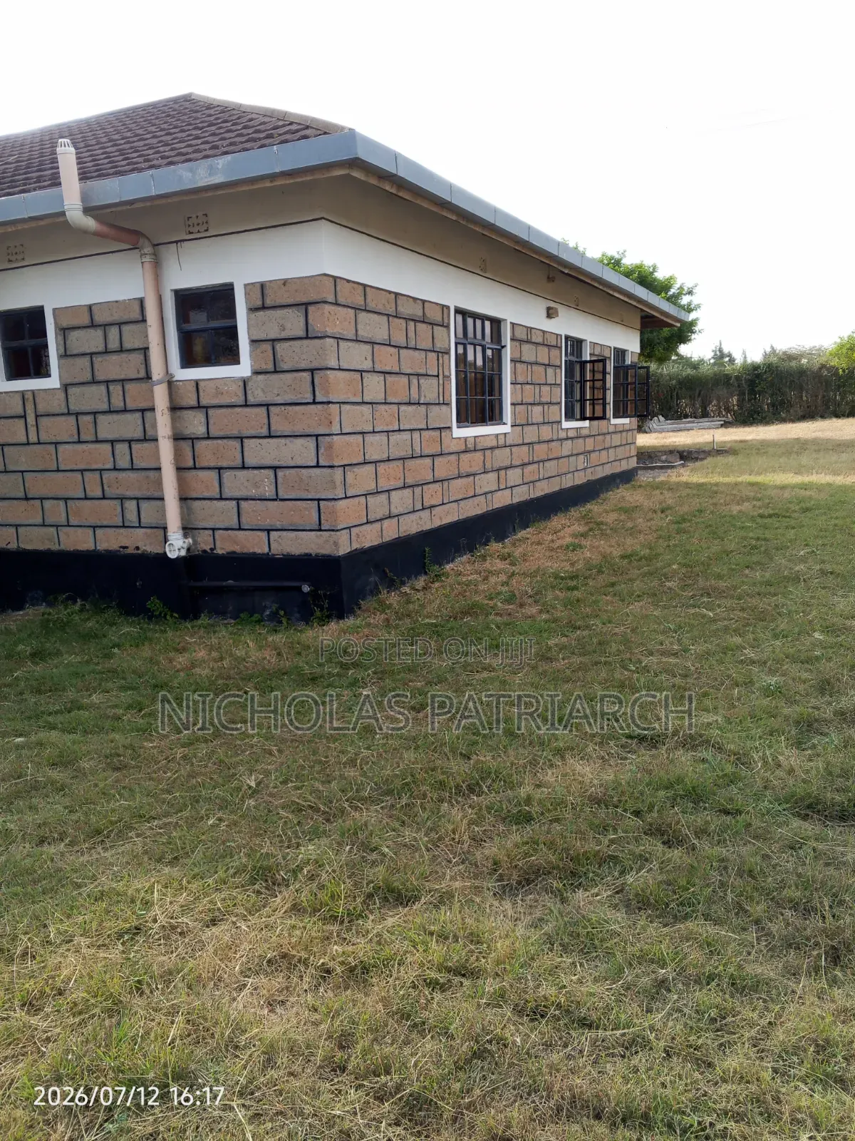 4bdrm Bungalow in Juno, Junction for sale