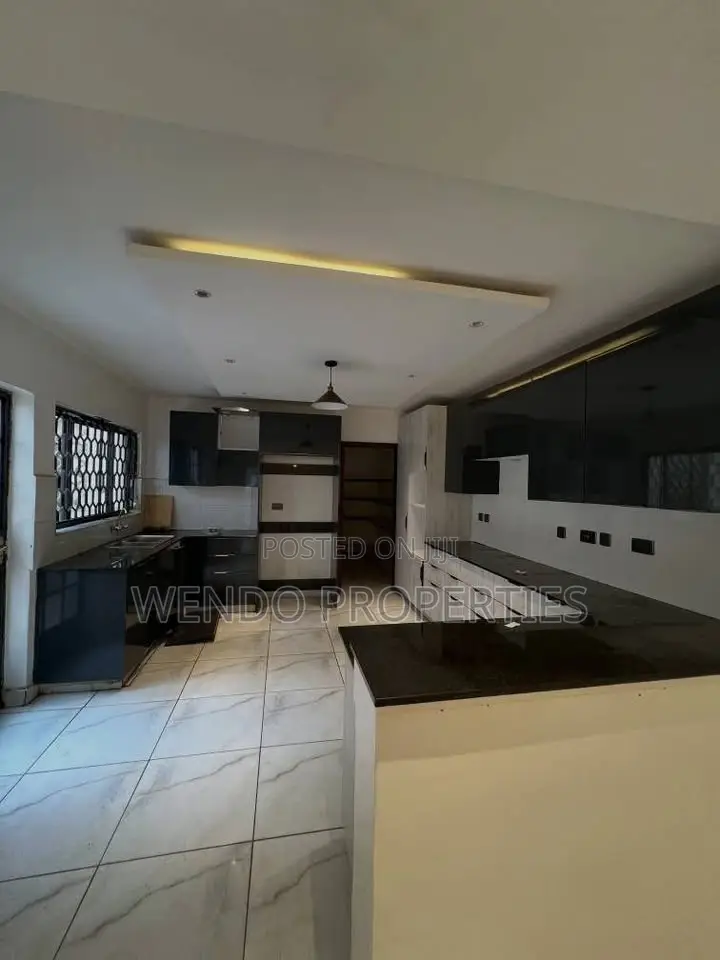 5bdrm House in Maziwa for rent