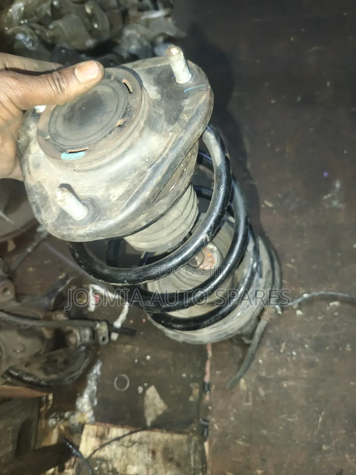 Toyota Isis Front Shock Absorber