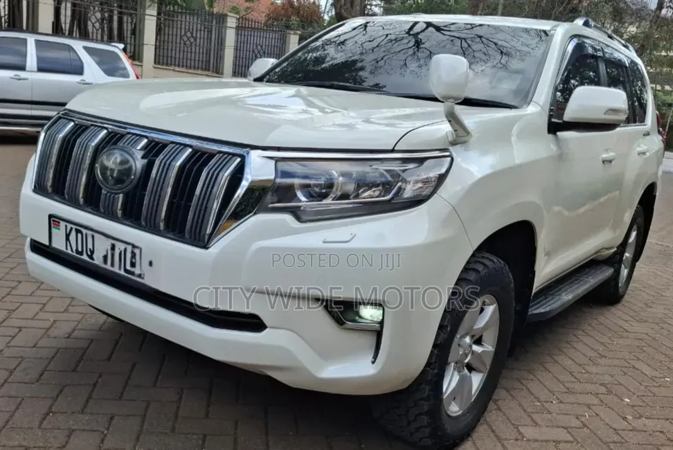 Toyota Land Cruiser Prado 2.8 2018 White