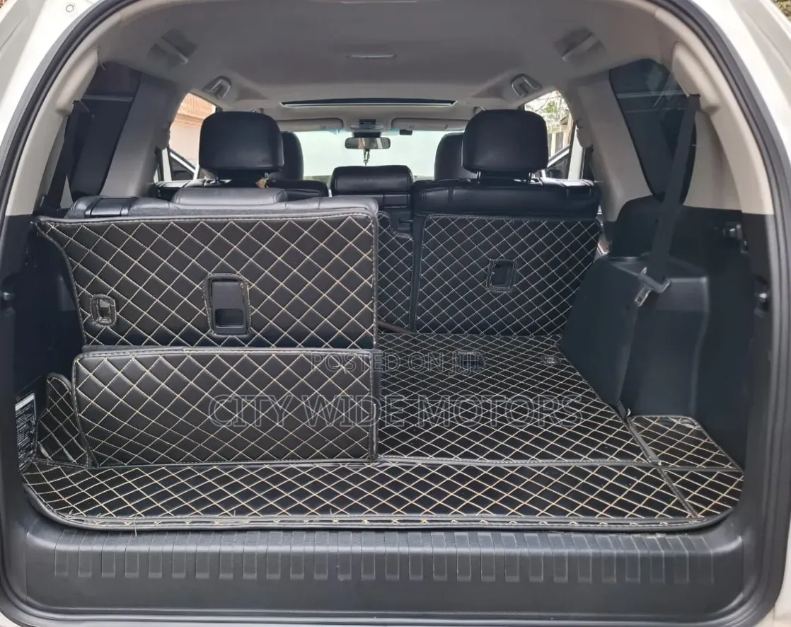 Toyota Land Cruiser Prado 2.8 2018 White