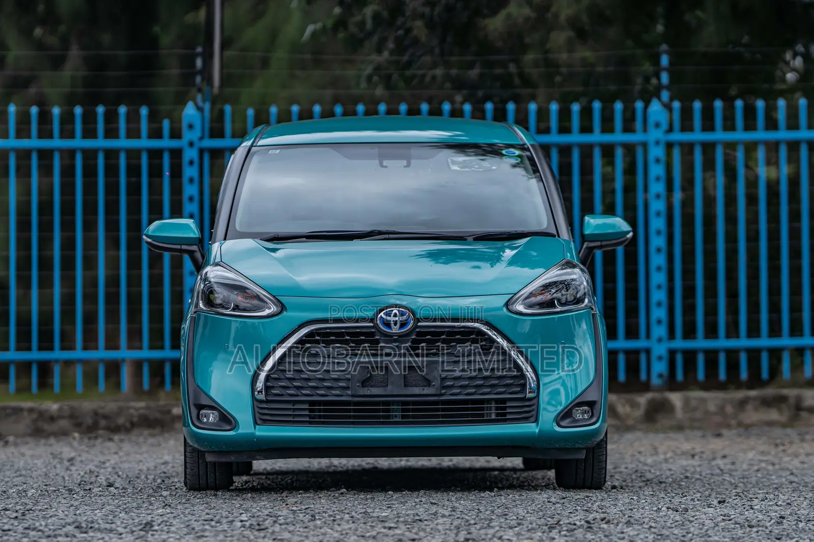 Toyota Sienta 1.5 FWD (6-seater) 2019 Green