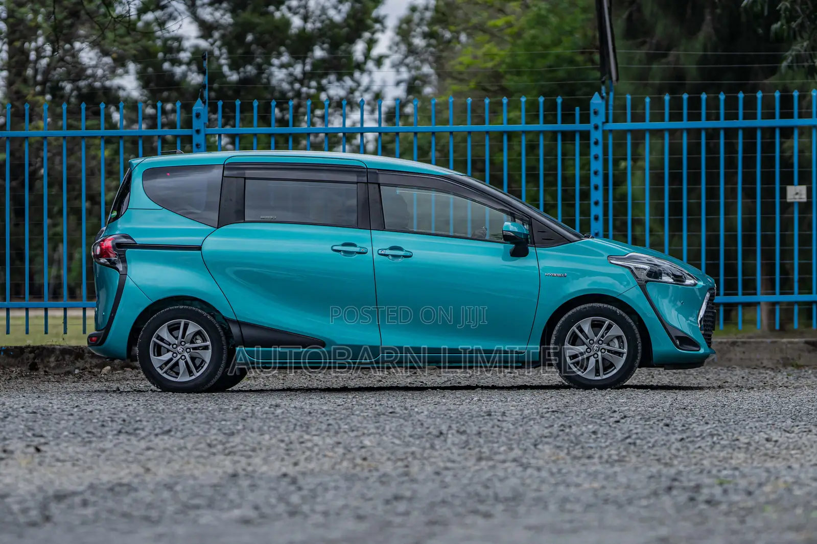 Toyota Sienta 1.5 FWD (6-seater) 2019 Green