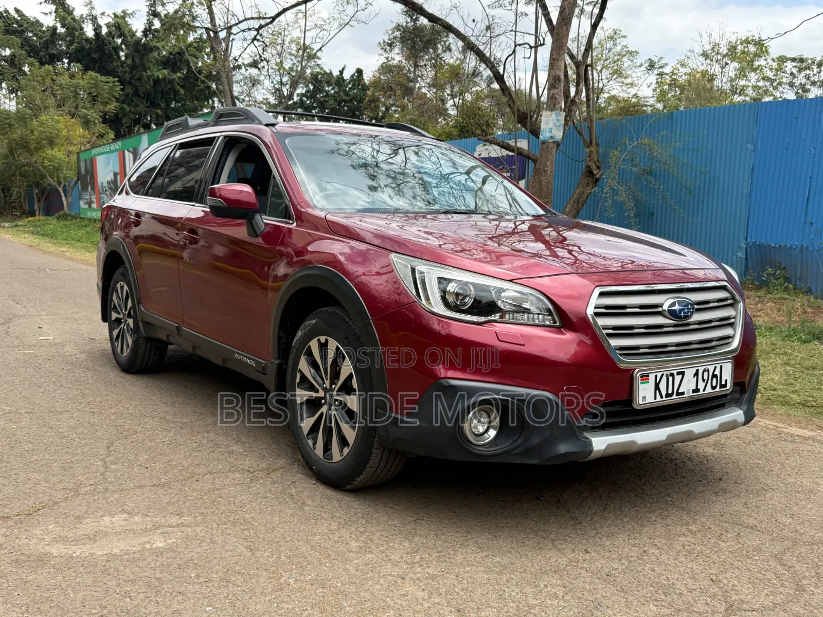 Subaru Outback 2017 Red