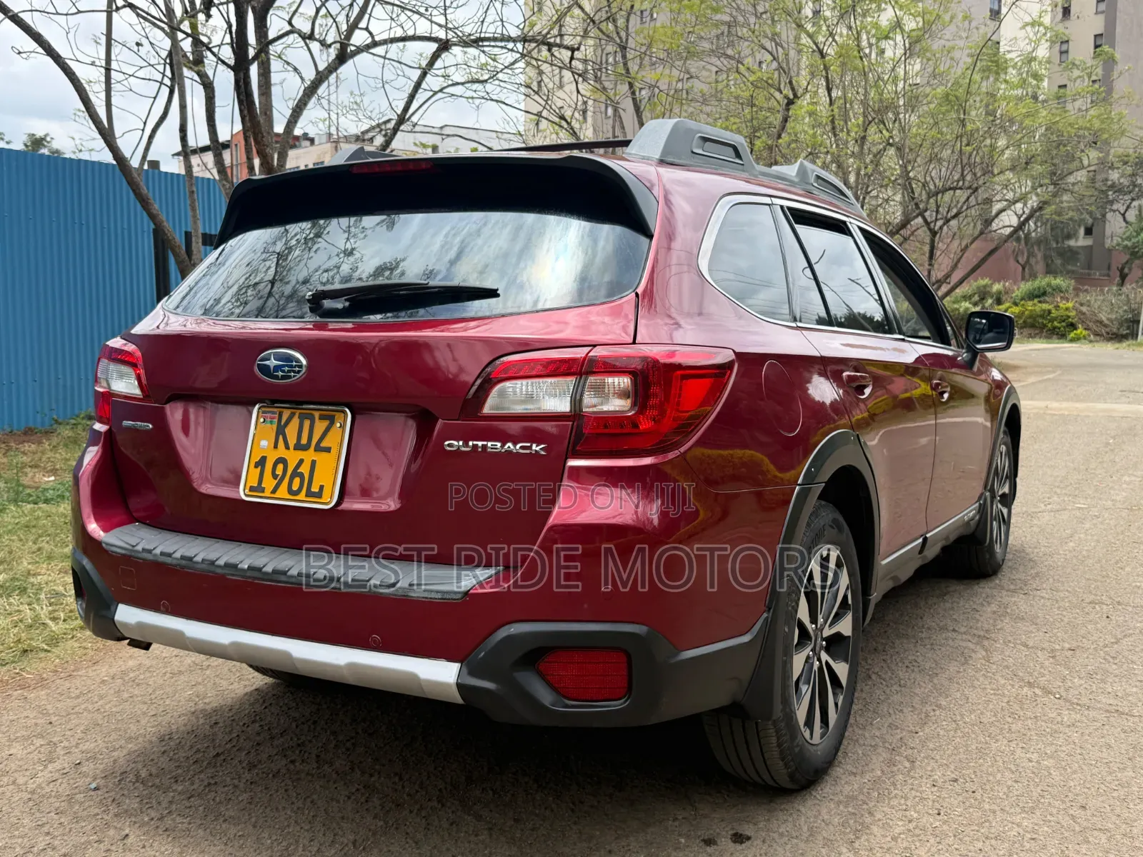 Subaru Outback 2017 Red