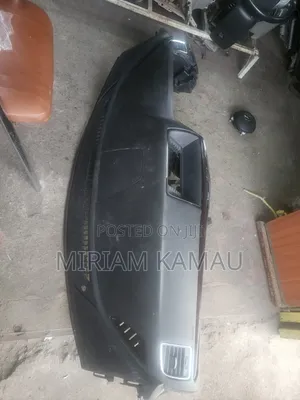 Dashboard Mazda Atenza 2012