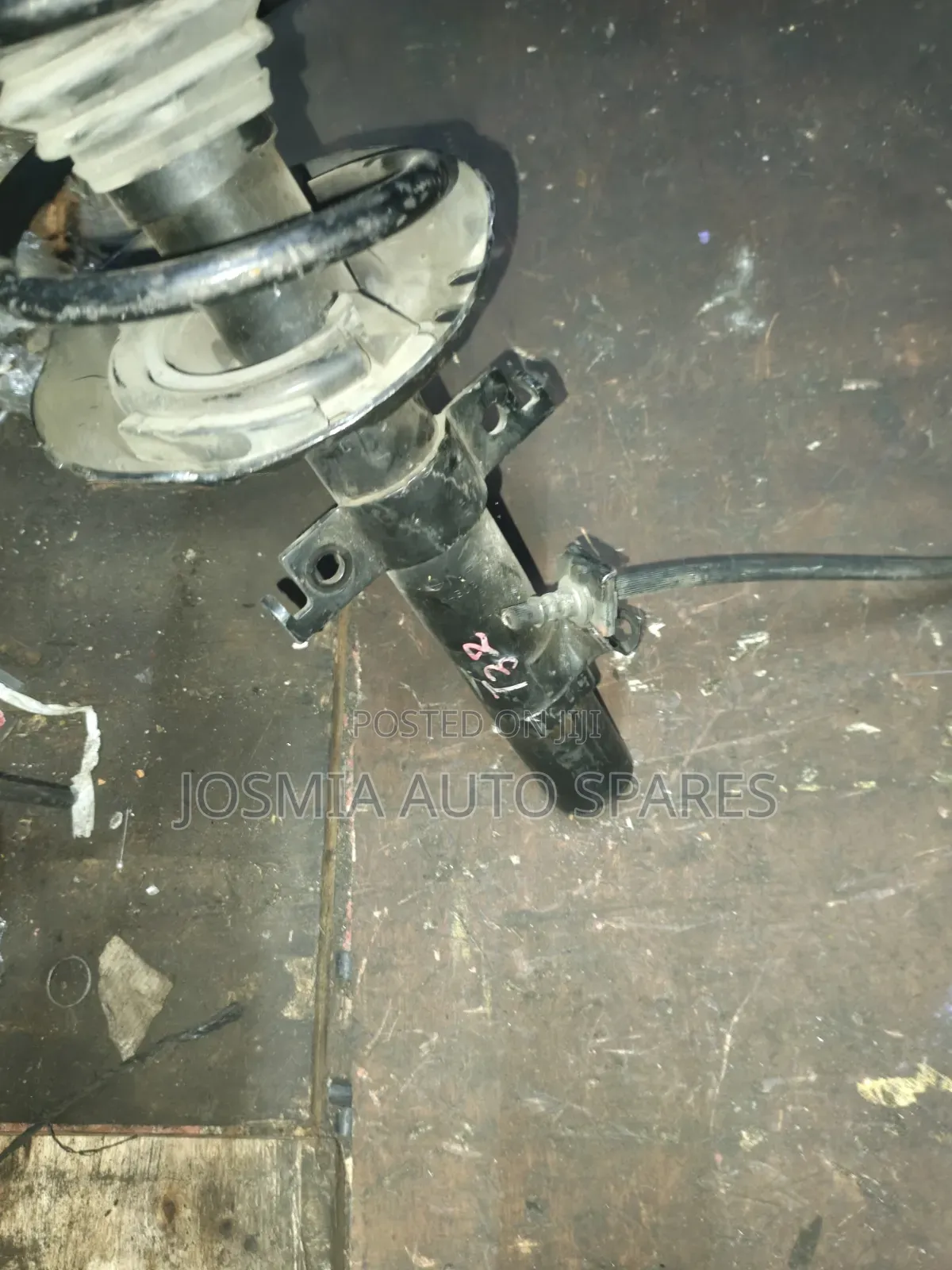 X-Trail Nt32 Front Shock Absorber
