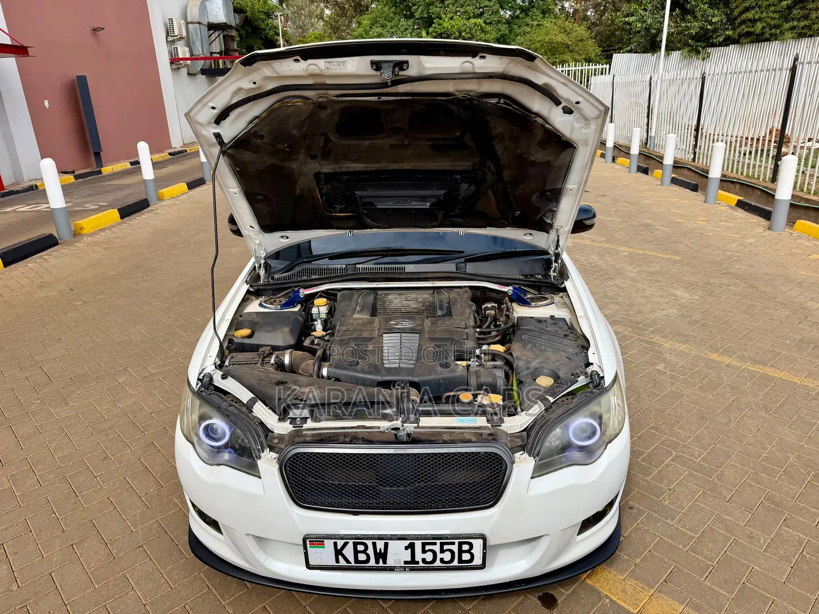 Subaru Legacy 2006 White