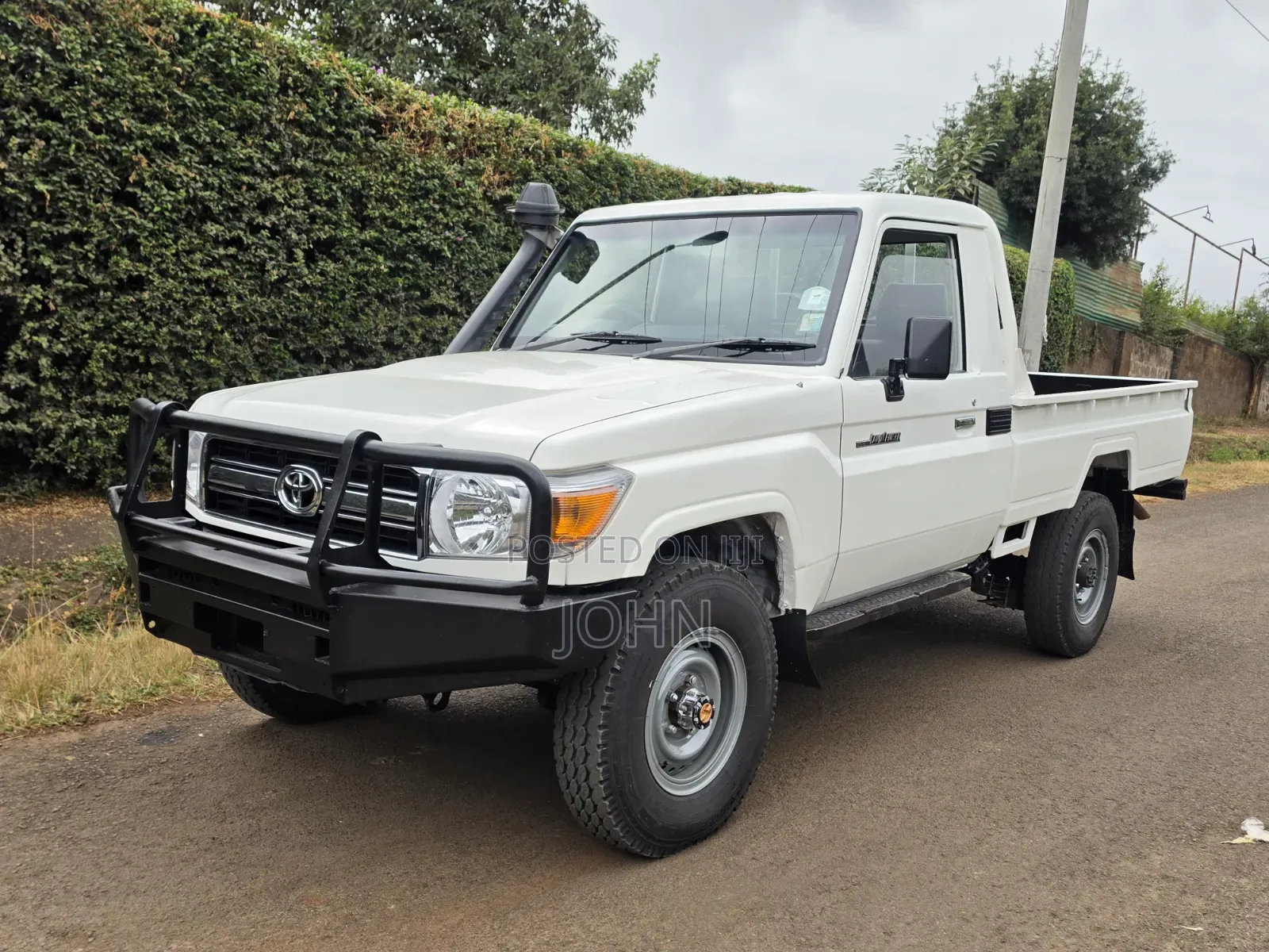 Toyota Land Cruiser 79 Series 2018 Pearl