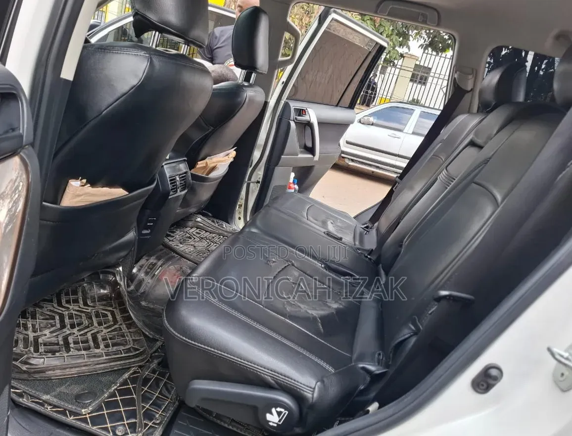 Toyota Land Cruiser Prado 2018