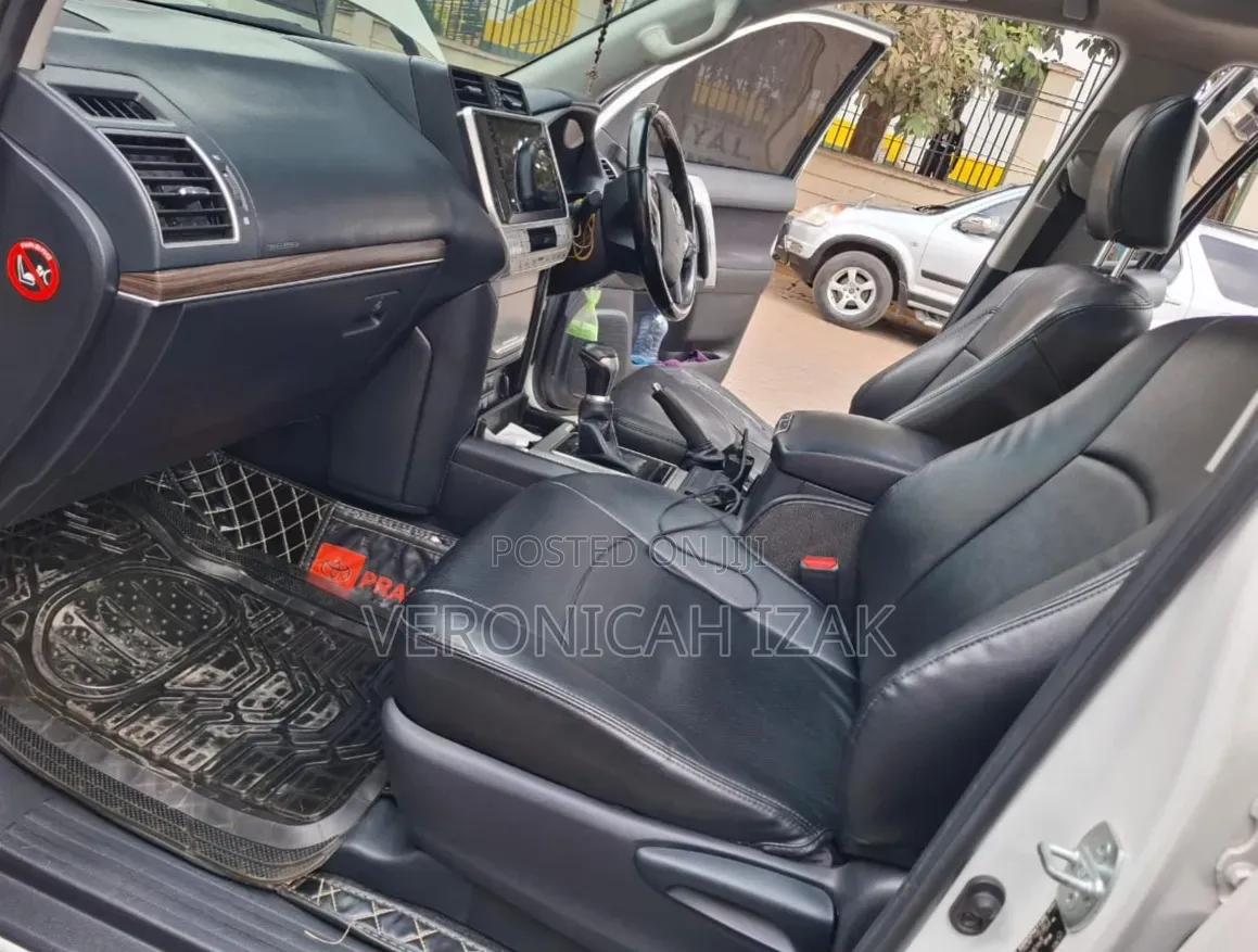 Toyota Land Cruiser Prado 2018