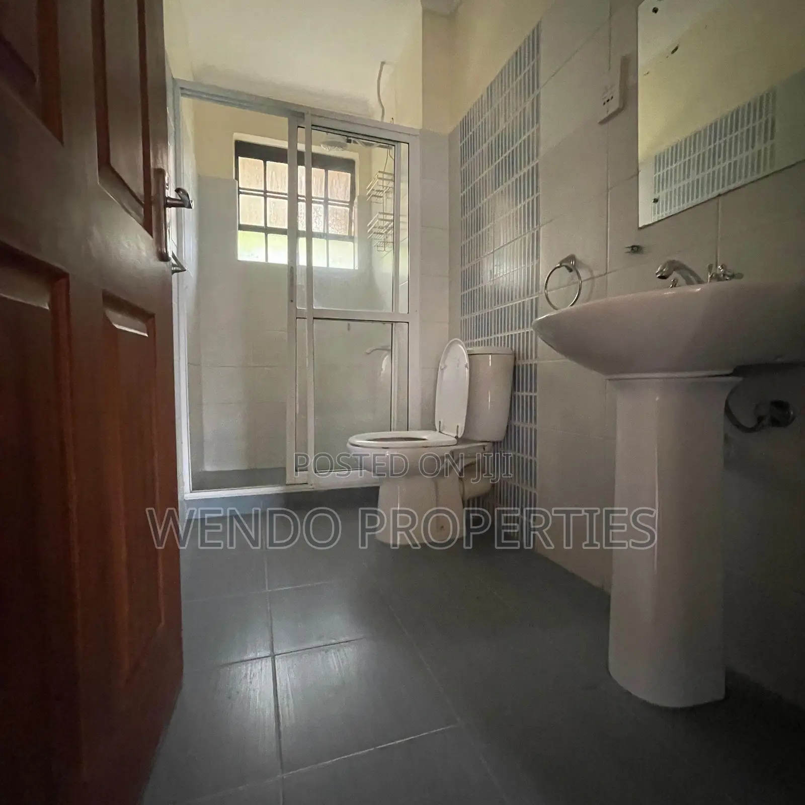 3bdrm Apartment in Valley Arcade for rent