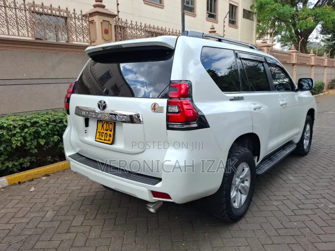 Toyota Land Cruiser Prado 2018