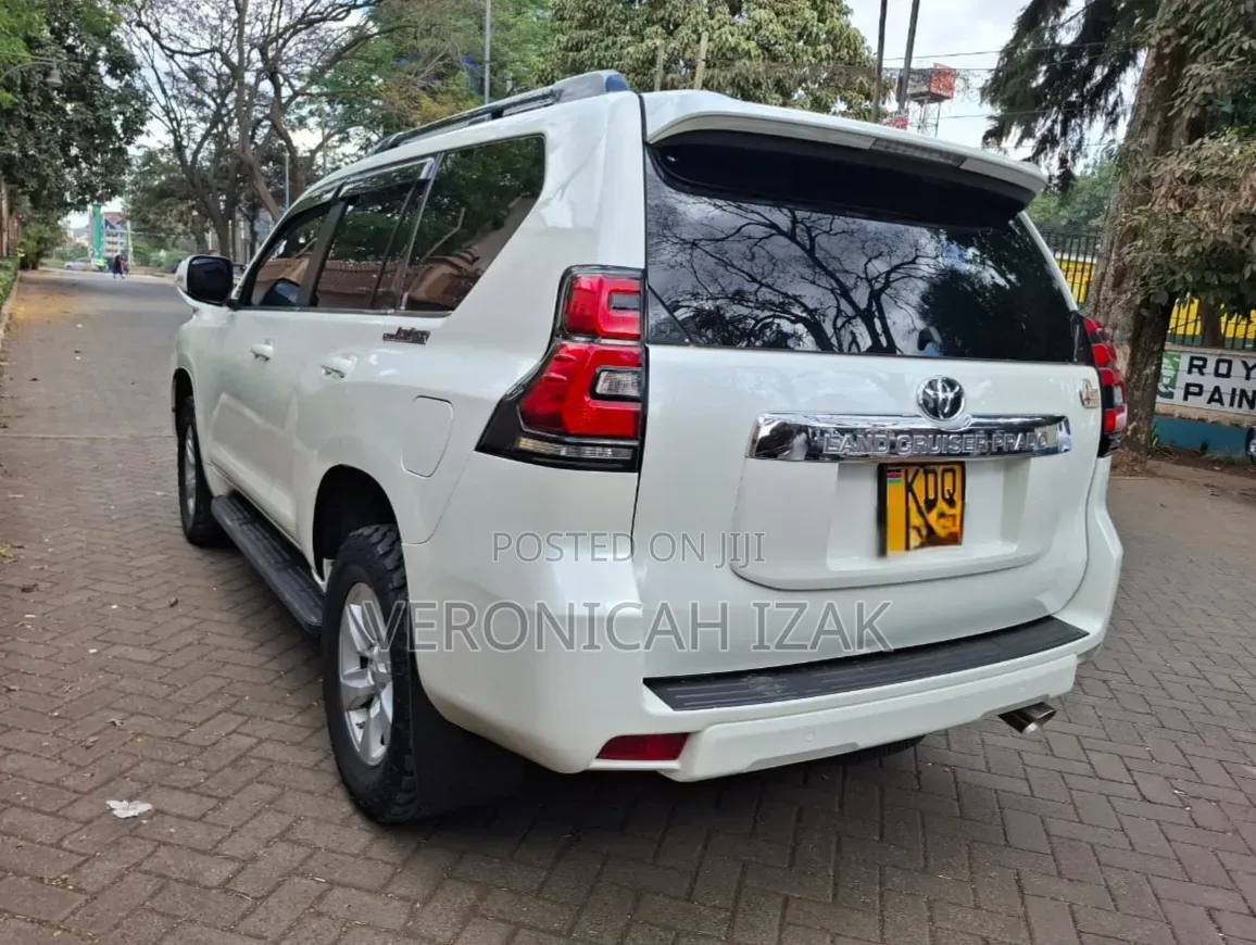 Toyota Land Cruiser Prado 2018