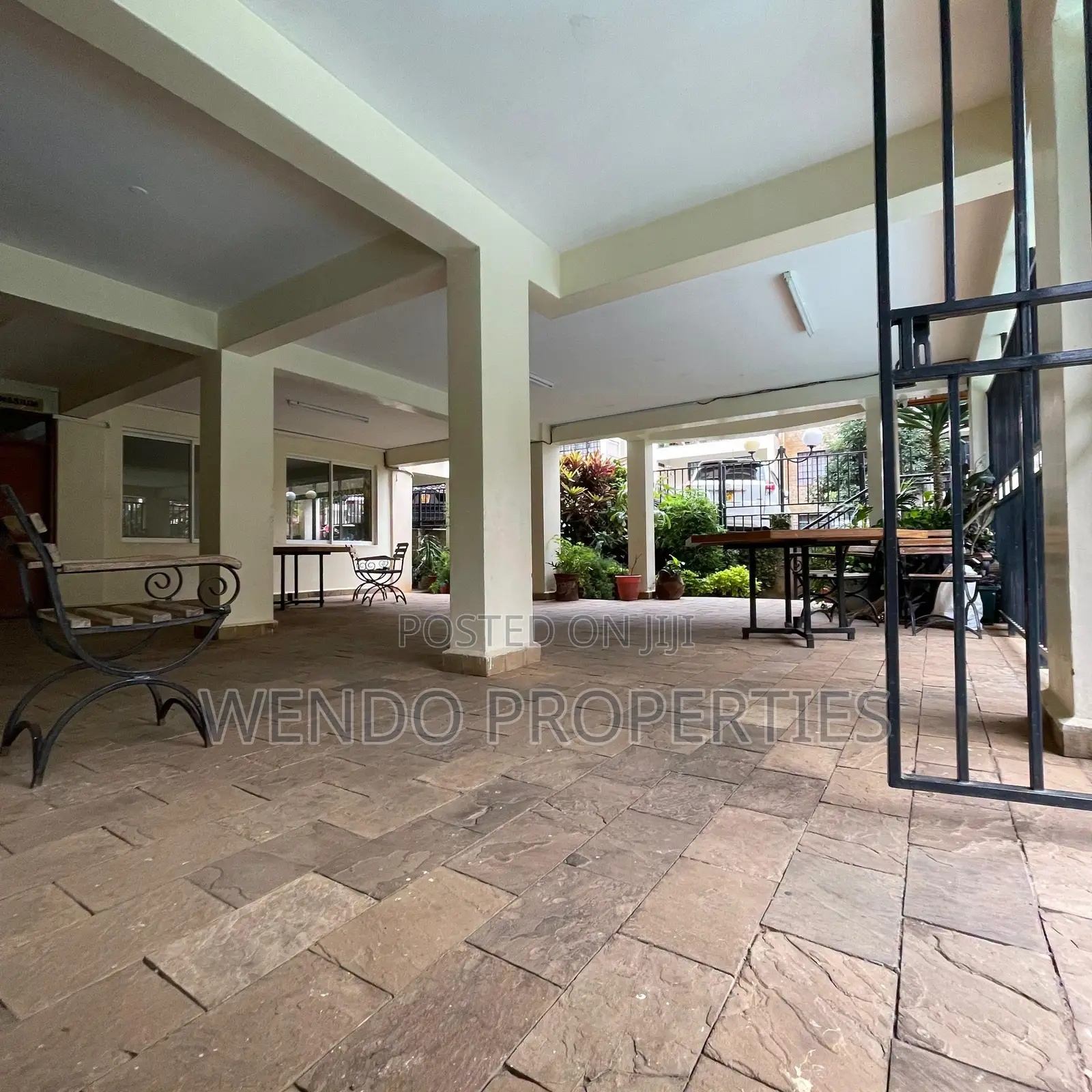 3bdrm Apartment in Valley Arcade for rent