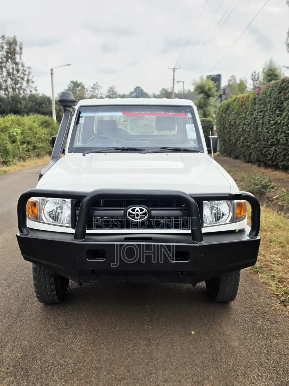 Toyota Land Cruiser 79 Series 2017 White