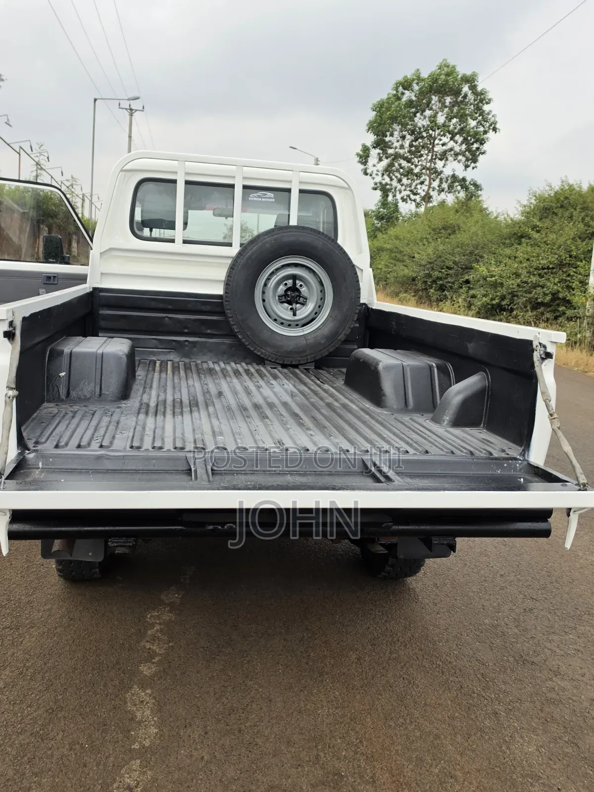 Toyota Land Cruiser 79 Series 2017 White