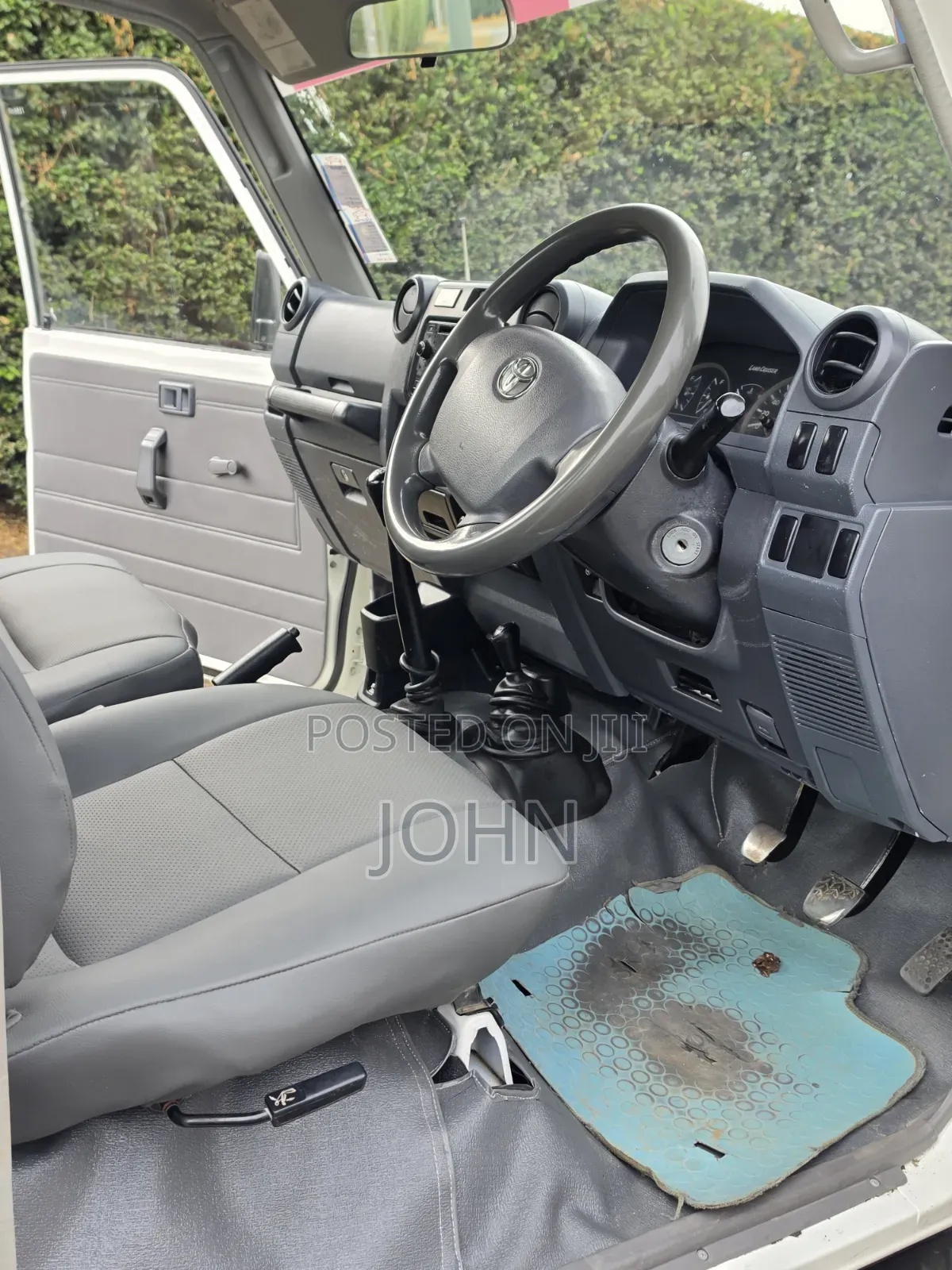 Toyota Land Cruiser 79 Series 2017 White