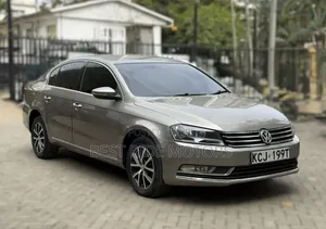 Volkswagen Passat S 4dr Sedan (1.8L 4cyl 6A) 2014 Silver