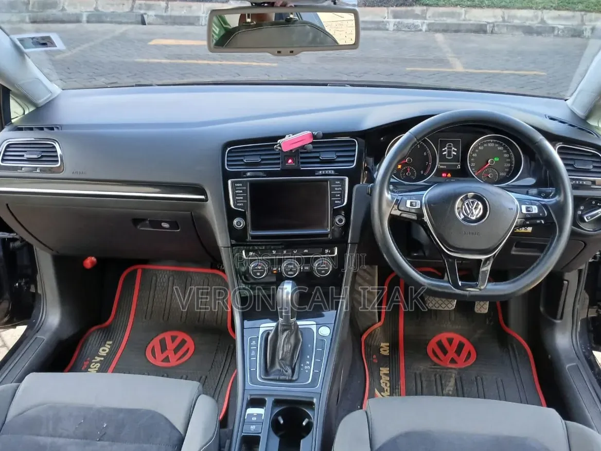 Volkswagen Golf 2016 Black