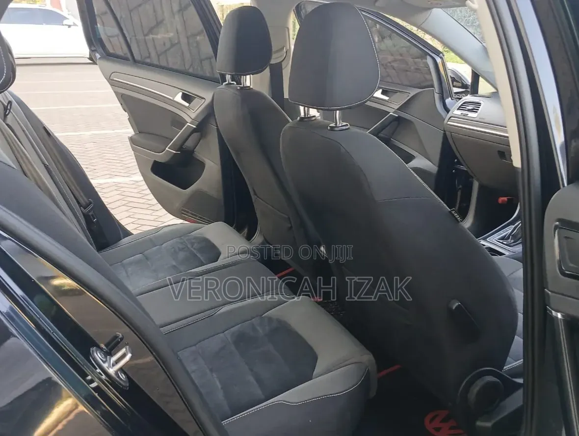 Volkswagen Golf 2016 Black