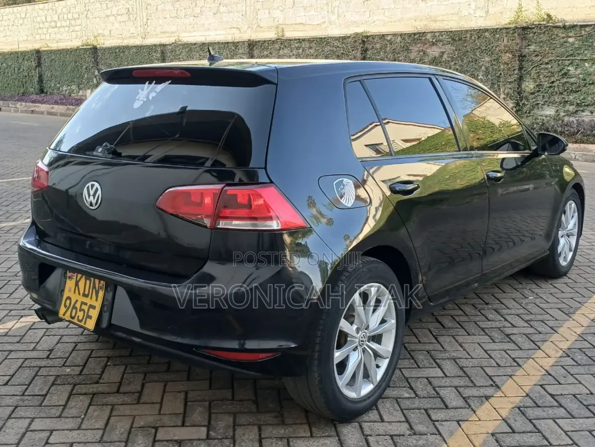 Volkswagen Golf 2016 Black