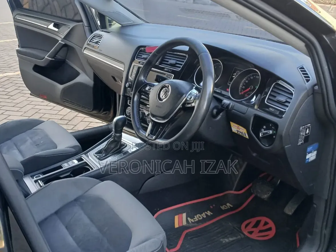 Volkswagen Golf 2016 Black