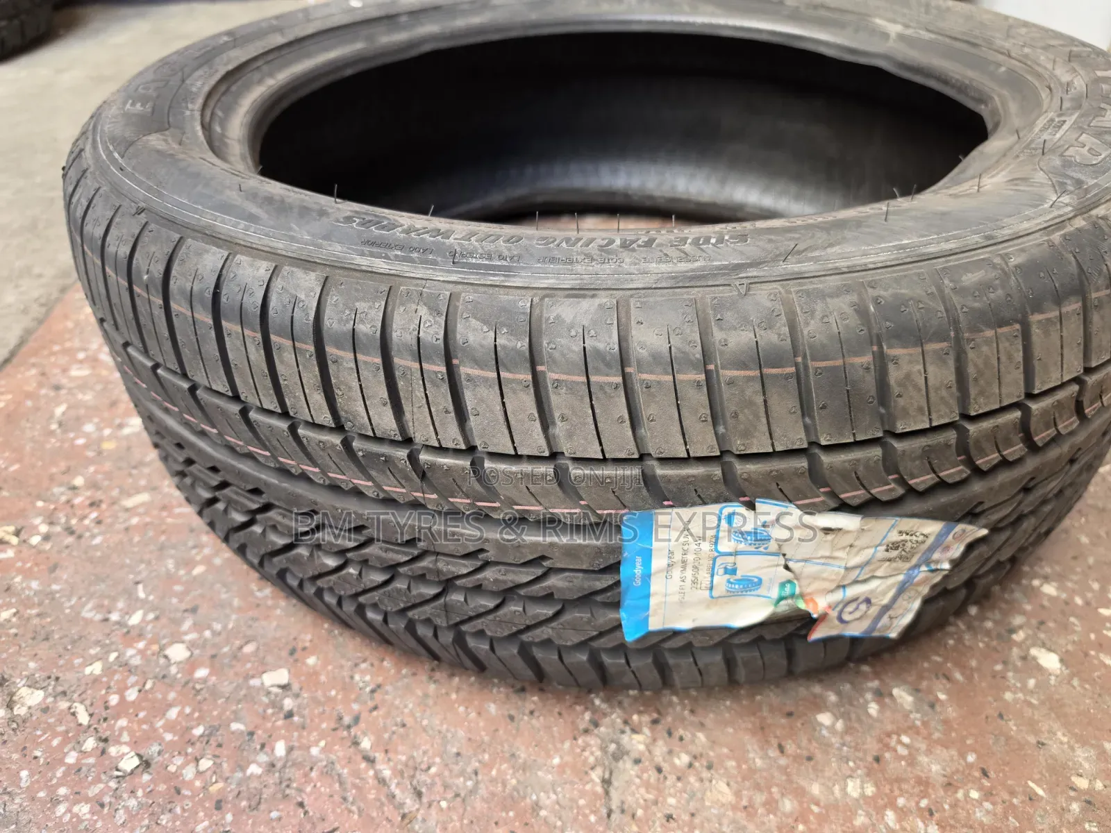 235 /50 R20 GOODYEAR TIRES (Germany)