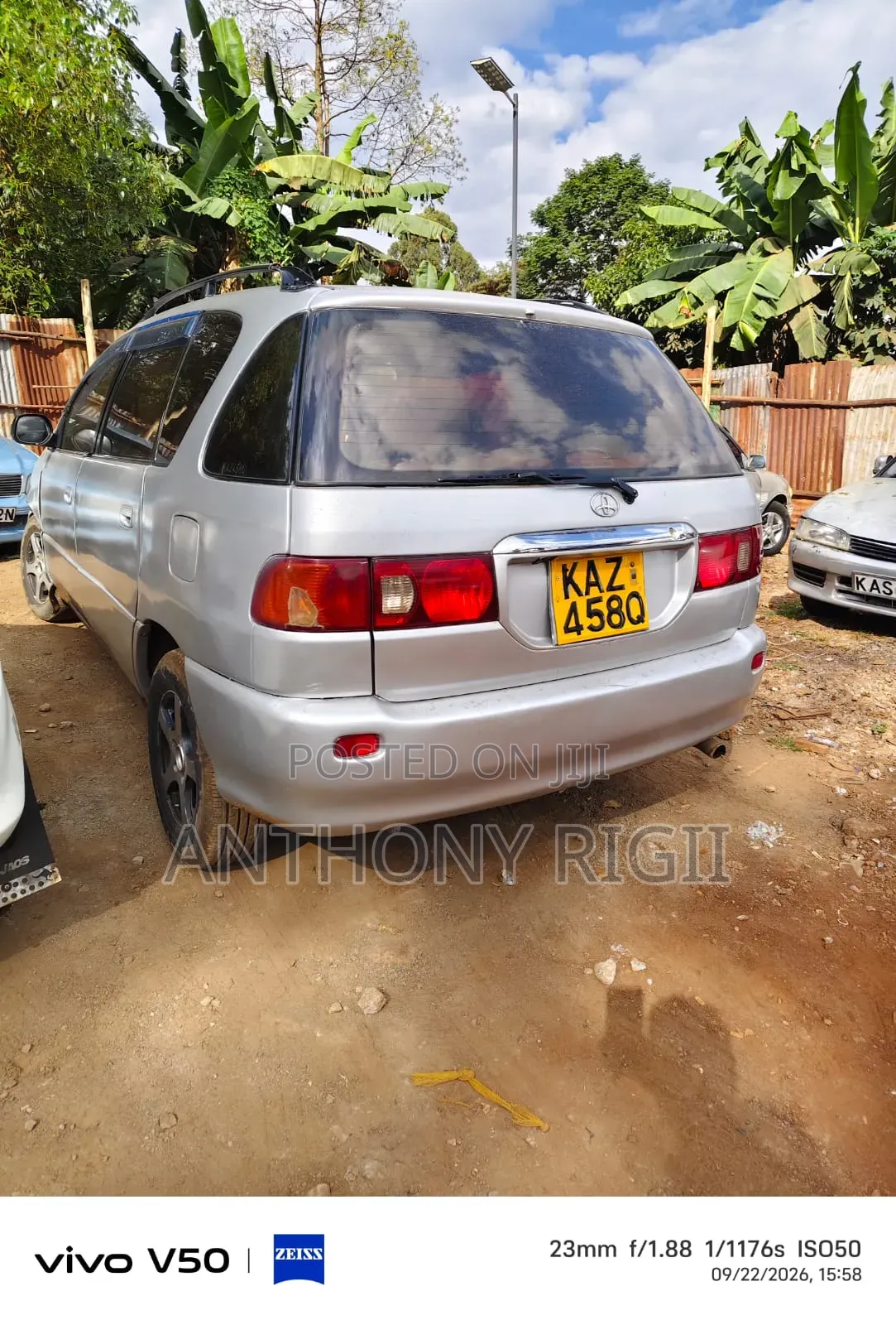 Toyota Ipsum 2000 Silver