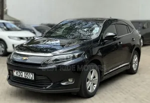 Toyota Harrier 2.0 2017 Black