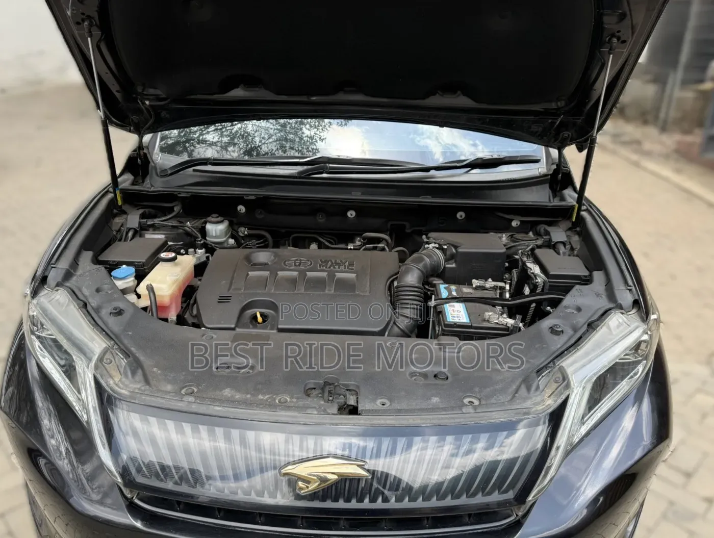 Toyota Harrier 2.0 2017 Black