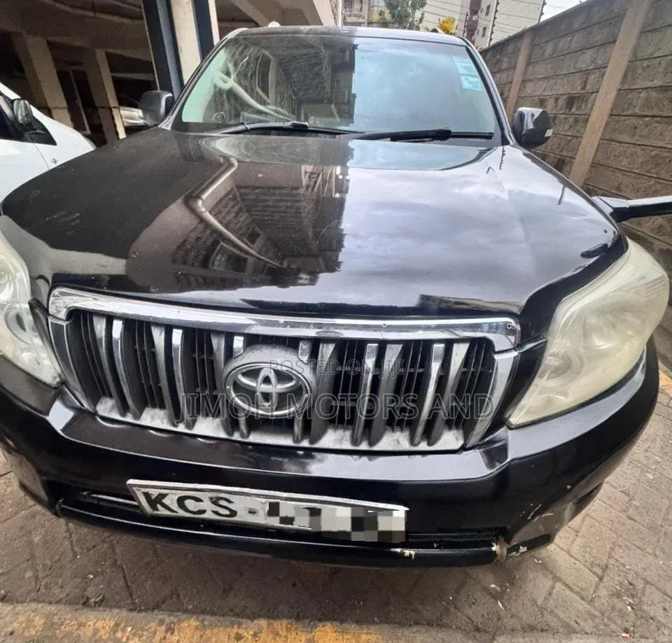 Toyota Land Cruiser Prado 2011 Black