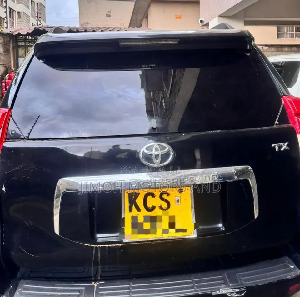 Toyota Land Cruiser Prado 2011 Black