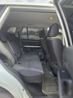 Suzuki Escudo 2012 White