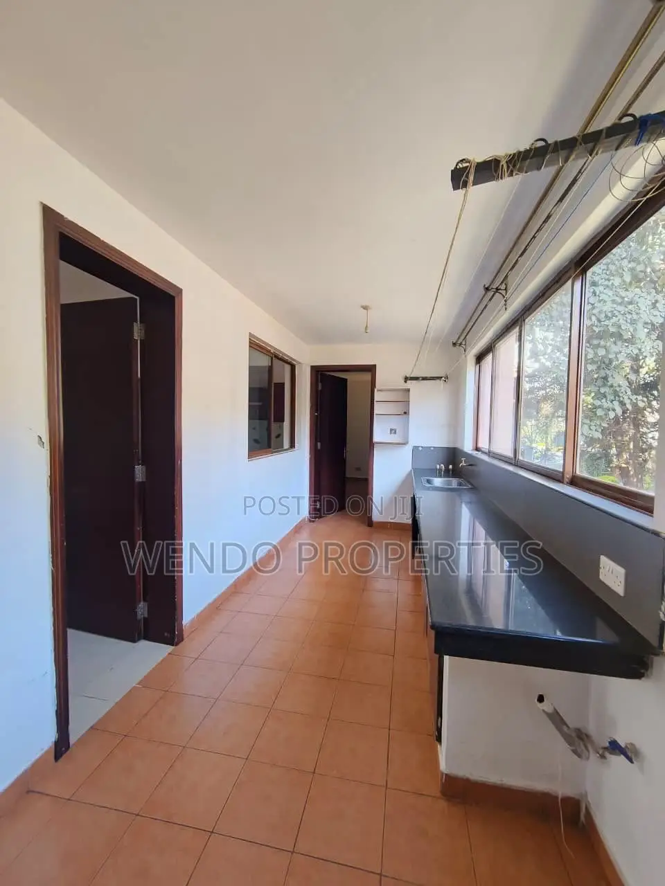 3bdrm Apartment in Valley Arcade for rent