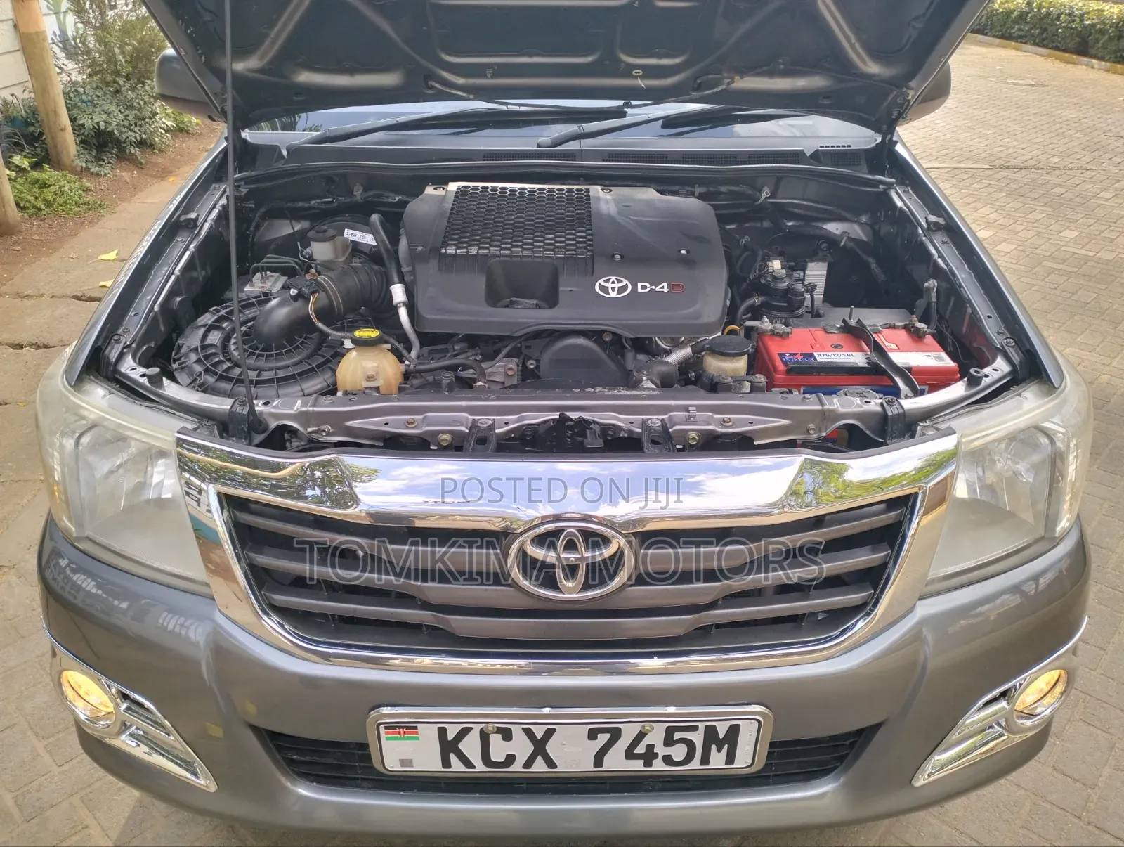 Toyota Hilux 2013 Gray