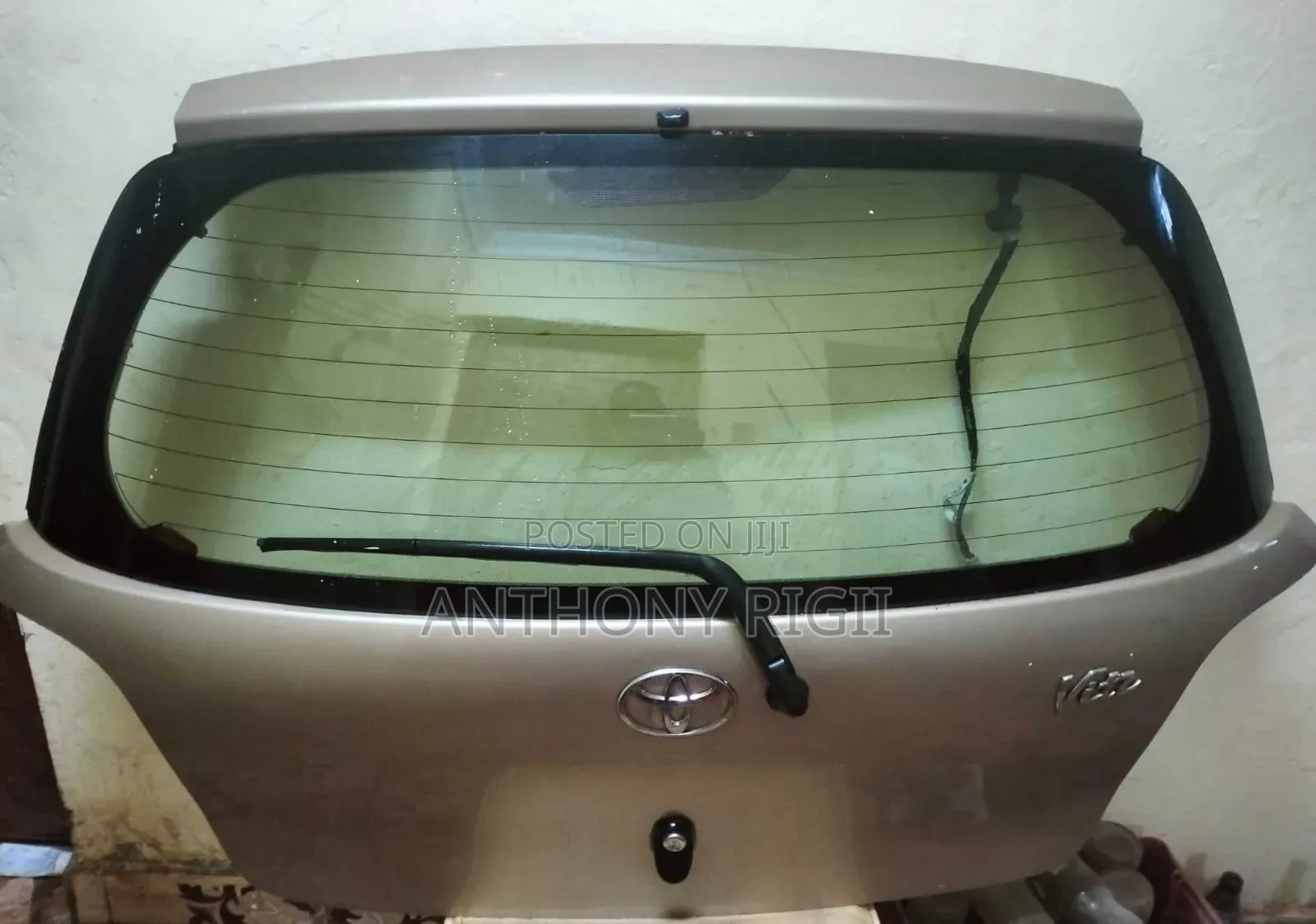 Toyota Vitz Boot Complete Rear Windshield 2000-2006 Old Model Ex-Japan