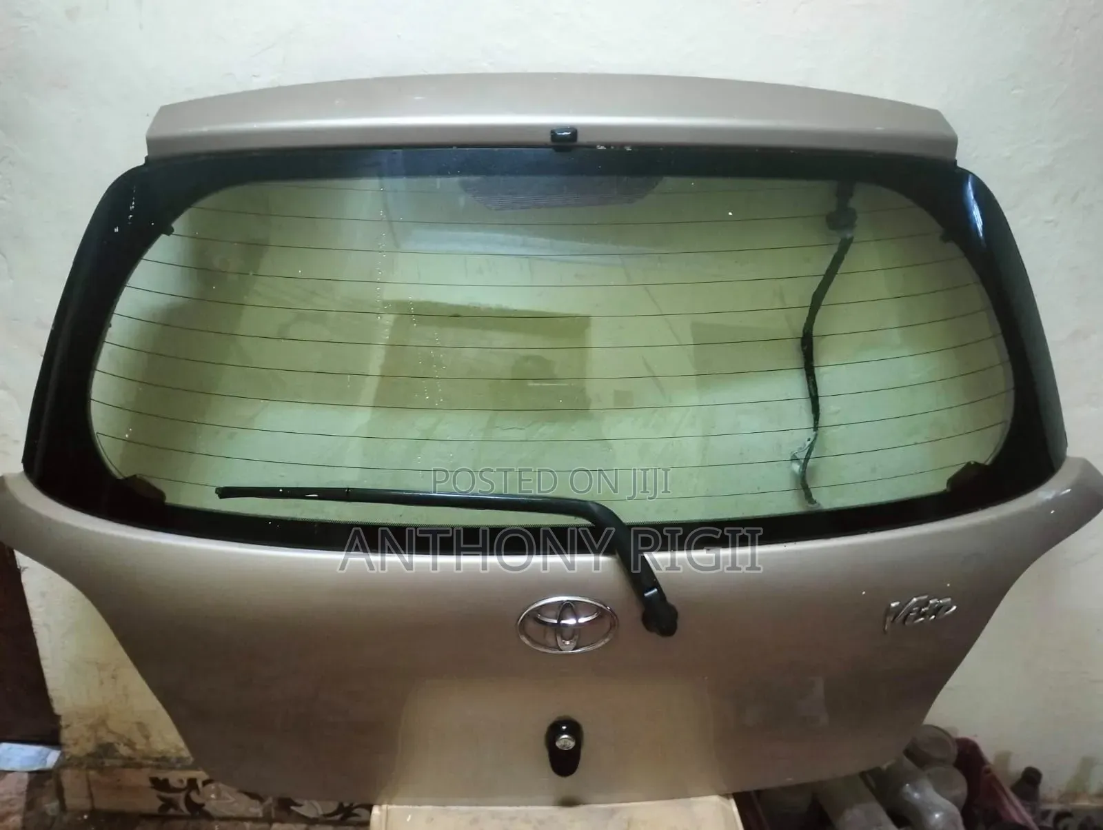 Toyota Vitz Boot Complete Rear Windshield 2000-2006 Old Model Ex-Japan
