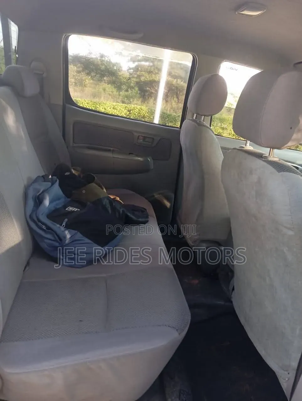Toyota Hilux 2.5 Cab 2005 Gray