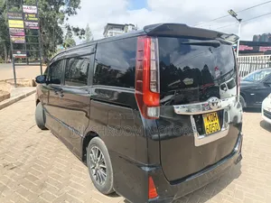 Toyota Noah 2015 Black