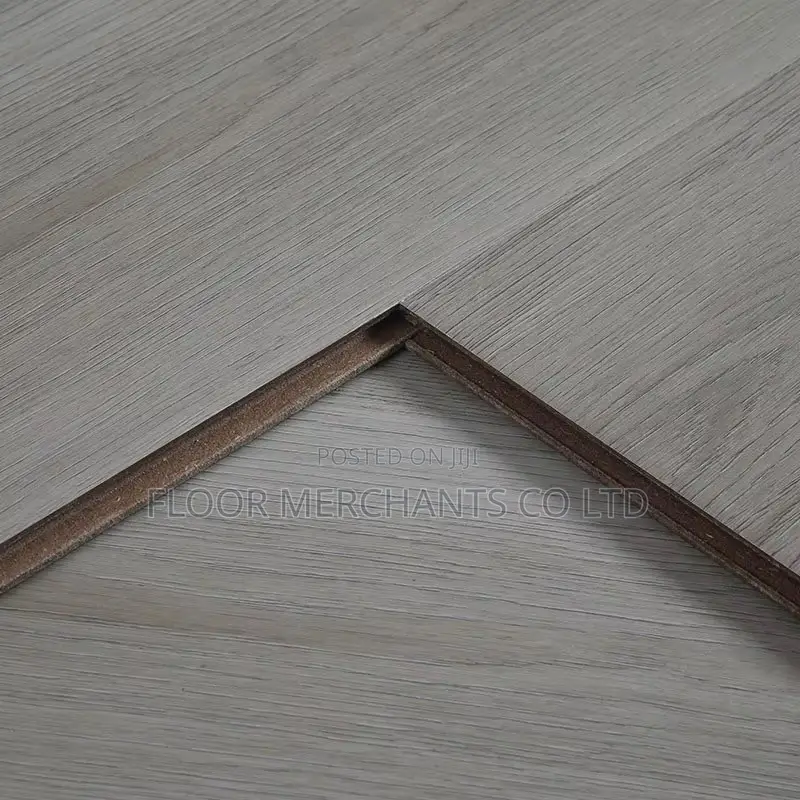 Click Wood Laminated Floor