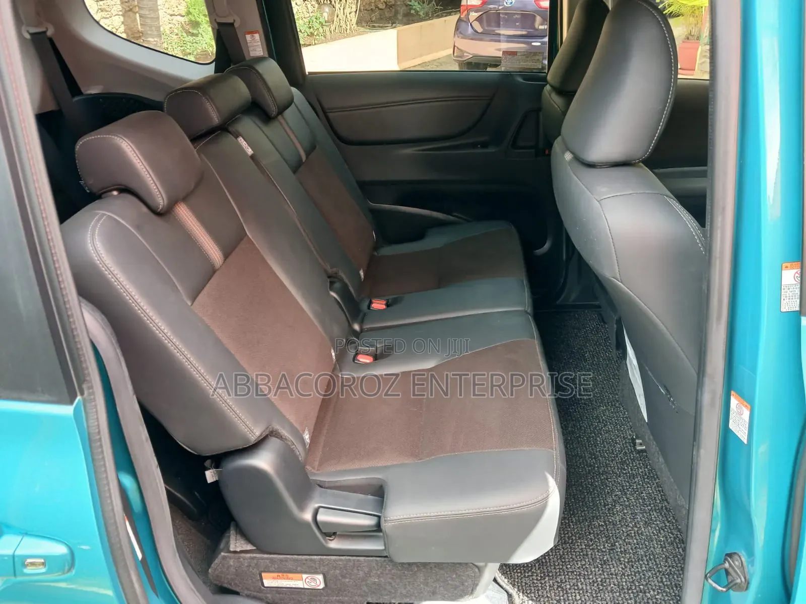 Toyota Sienta 2019 Green
