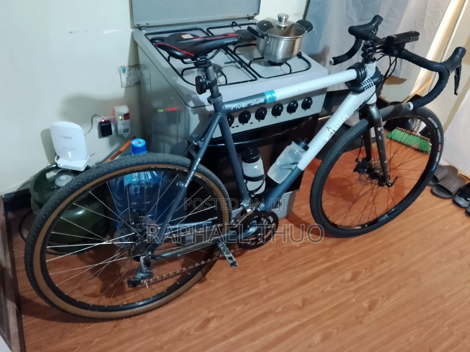 B-Twin Riverside Gravel Bike