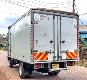 Isuzu NQR 2022 Model – Fibre Closed Body