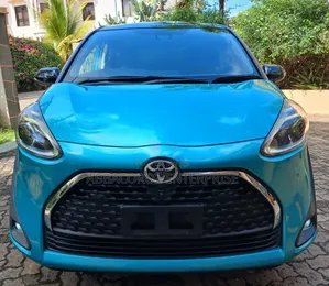 Toyota Sienta 2019 Green
