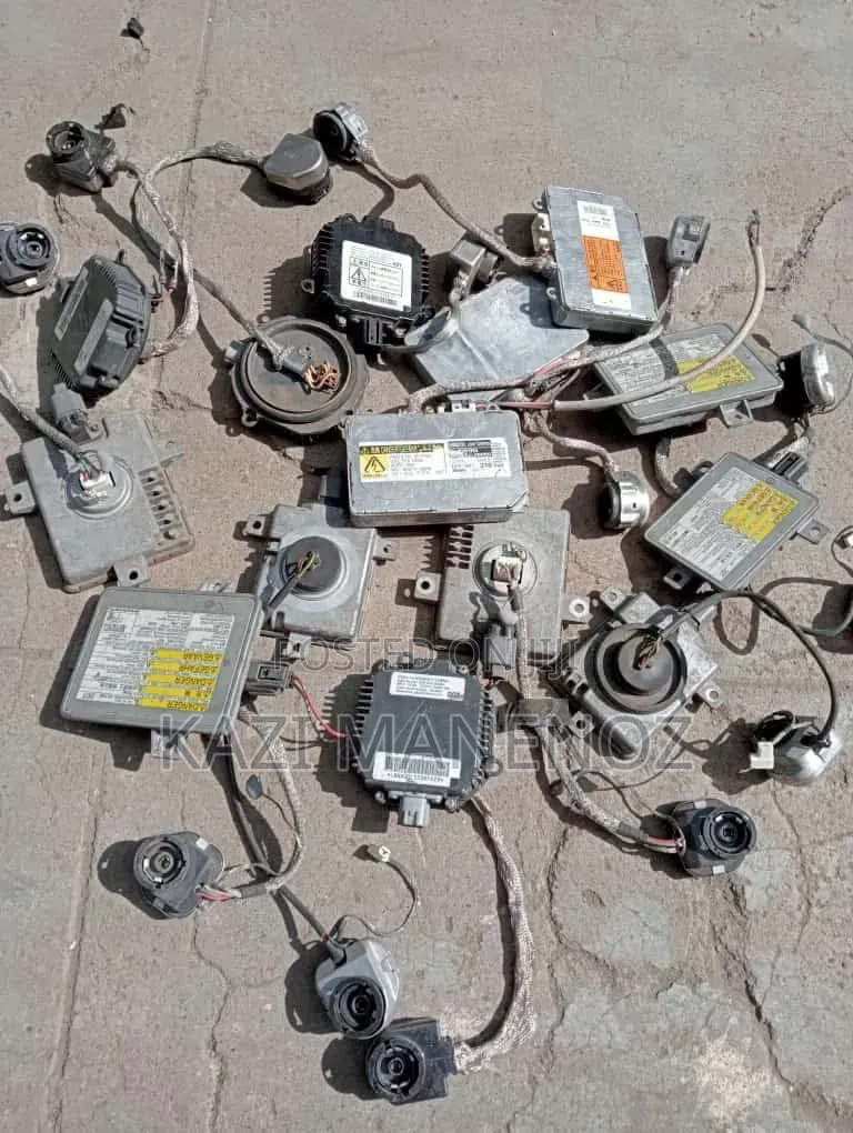 Headlight Computer Ballasts,bulbs and Bulb Holders Available