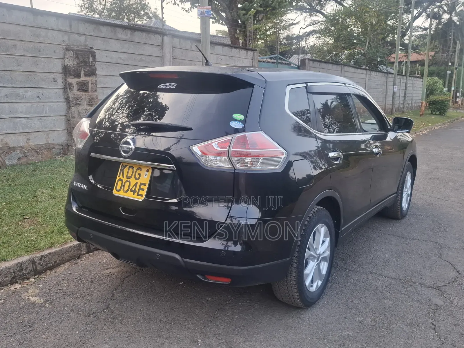 Nissan X-Trail 2.0 Petrol AWD 2015 Matt Black
